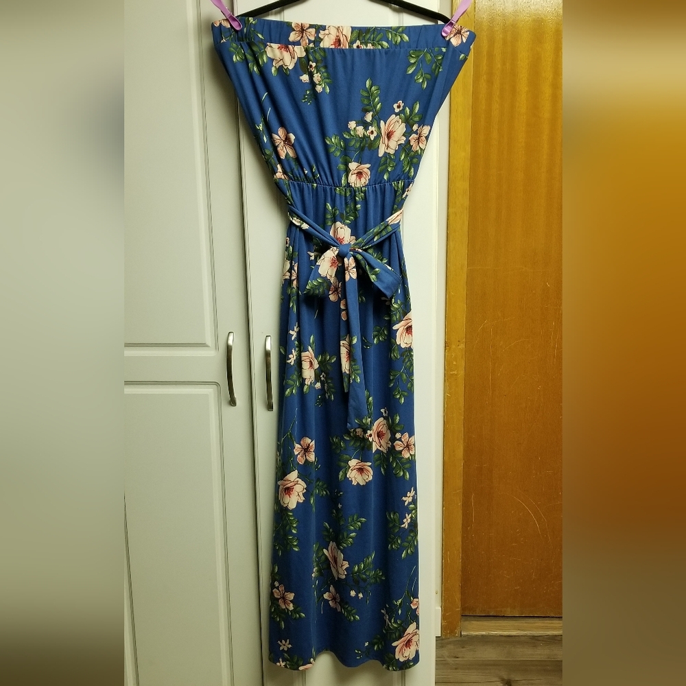 🍁🌺Double Click floral strapless maxi dress with front tie